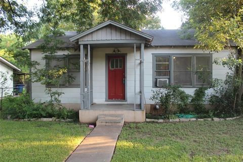 Photo of 611 Clifford DR, Austin, TX 78745 (MLS # 1397151)