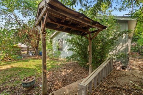 Tiny photo for 1008 Linden ST, Austin, TX 78702 (MLS # 2212827)