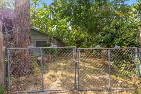 Tiny photo for 1008 Linden ST, Austin, TX 78702 (MLS # 2212827)