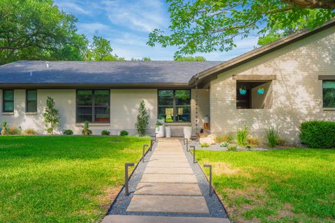 9421 Spring Hollow DR Austin TX 78750