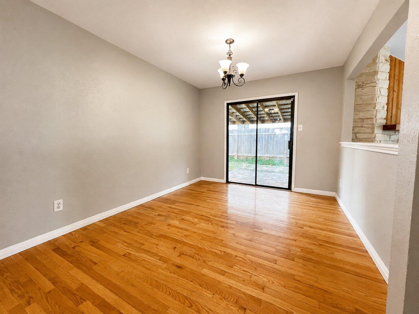 3603 Palomar LN