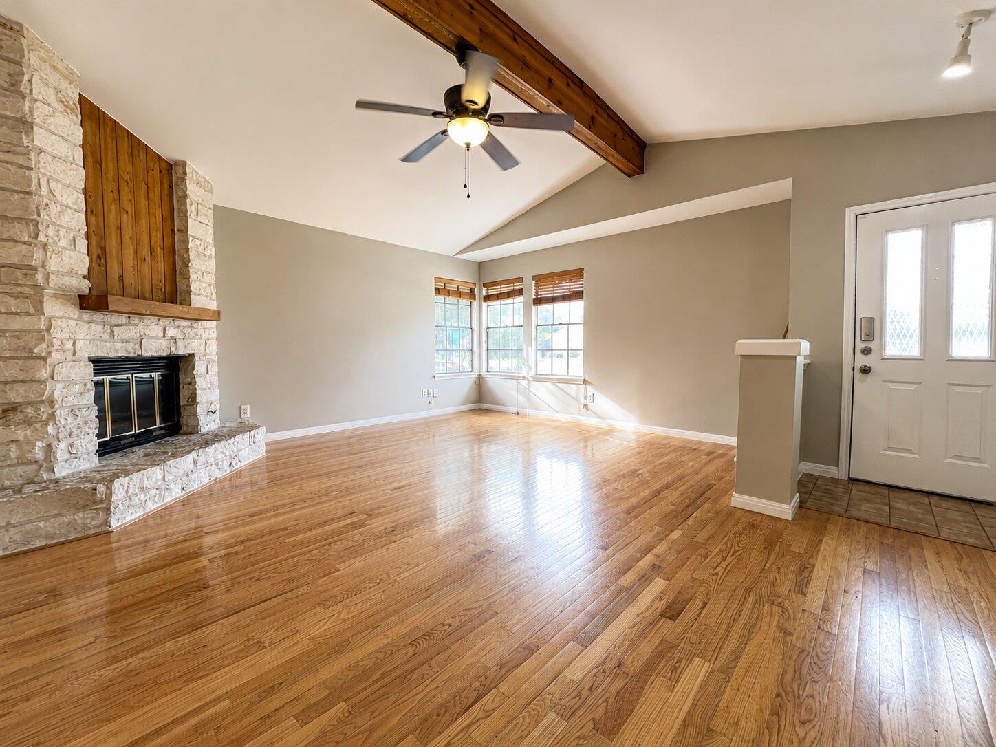 3603 Palomar LN
