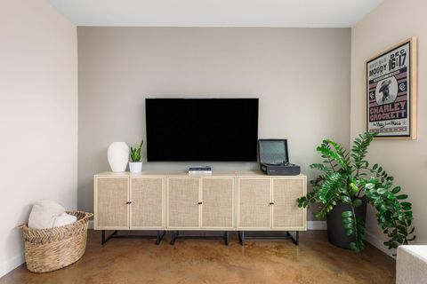 Tiny photo for 4602 Alf Ave #B, Austin, TX 78721 (MLS # 5398346)