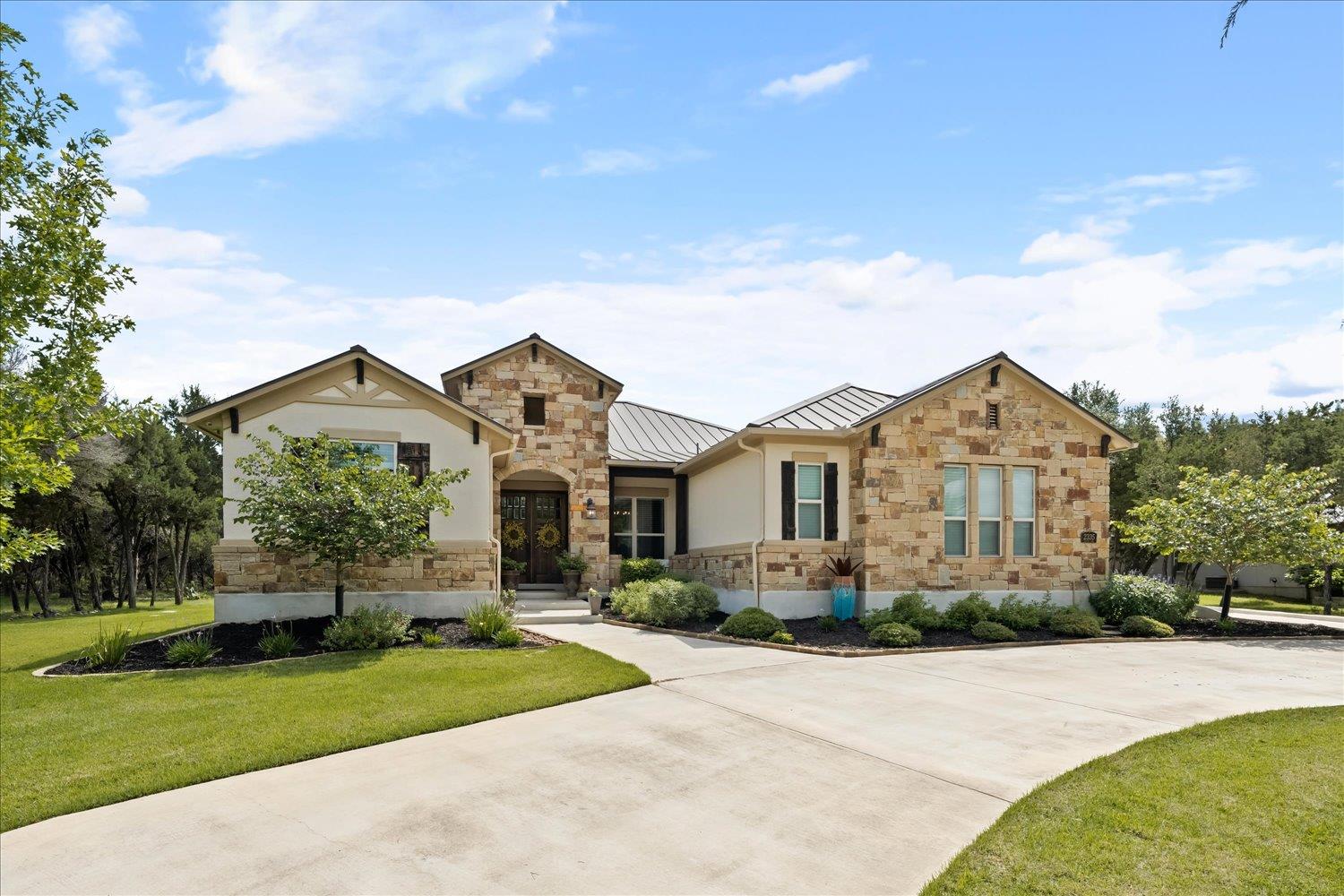 2335 Geneseo Oaks