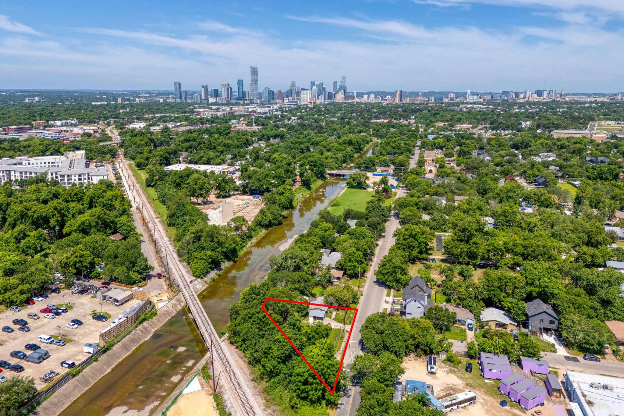 3509 Lyons RD
