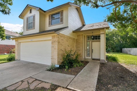 Photo of 2008 QUAIL VALLEY DR, Georgetown, TX 78626 (MLS # 3043978)