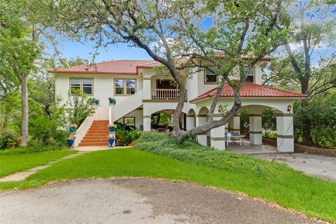 327 Elm Lodge DR Kingsland TX 78639