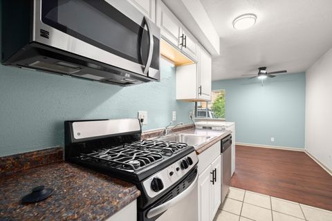 1010 W 23rd ST 3 Austin TX 78705