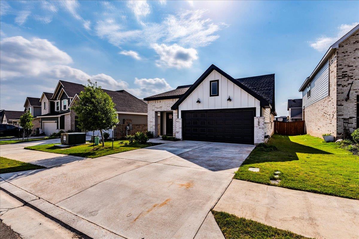 185 Standing Rock LN