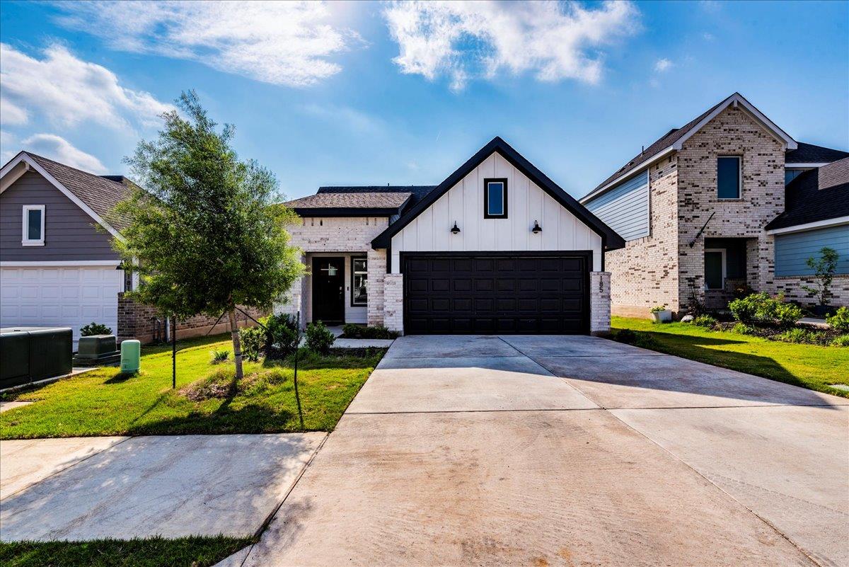 185 Standing Rock LN