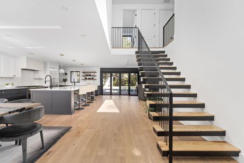 Tiny photo for 302 Buckeye TRL, West Lake Hills, TX 78746 (MLS # 4517633)