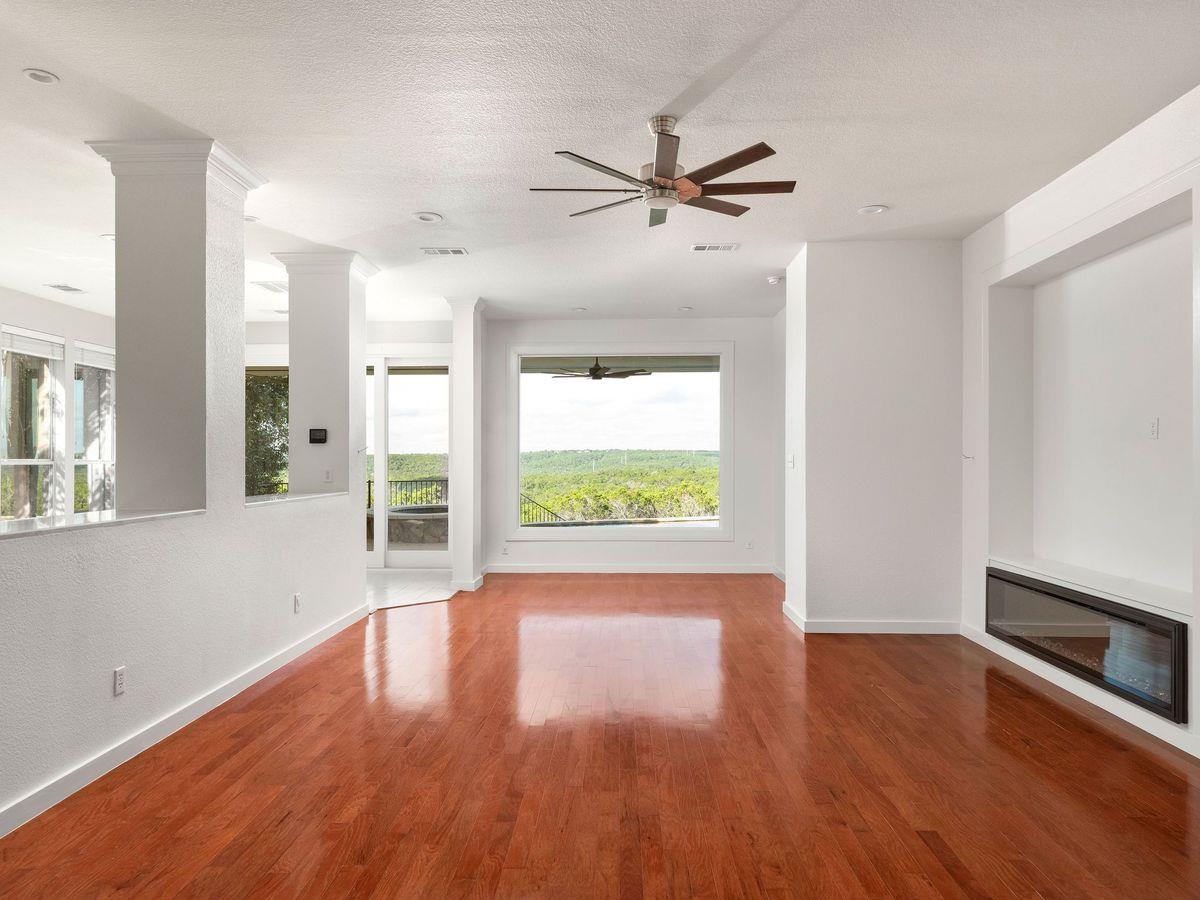 7319 Yaupon DR