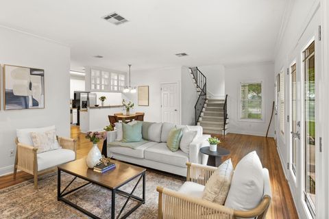 Photo of 1507 Elton LN #B, Austin, TX 78703 (MLS # 2132066)