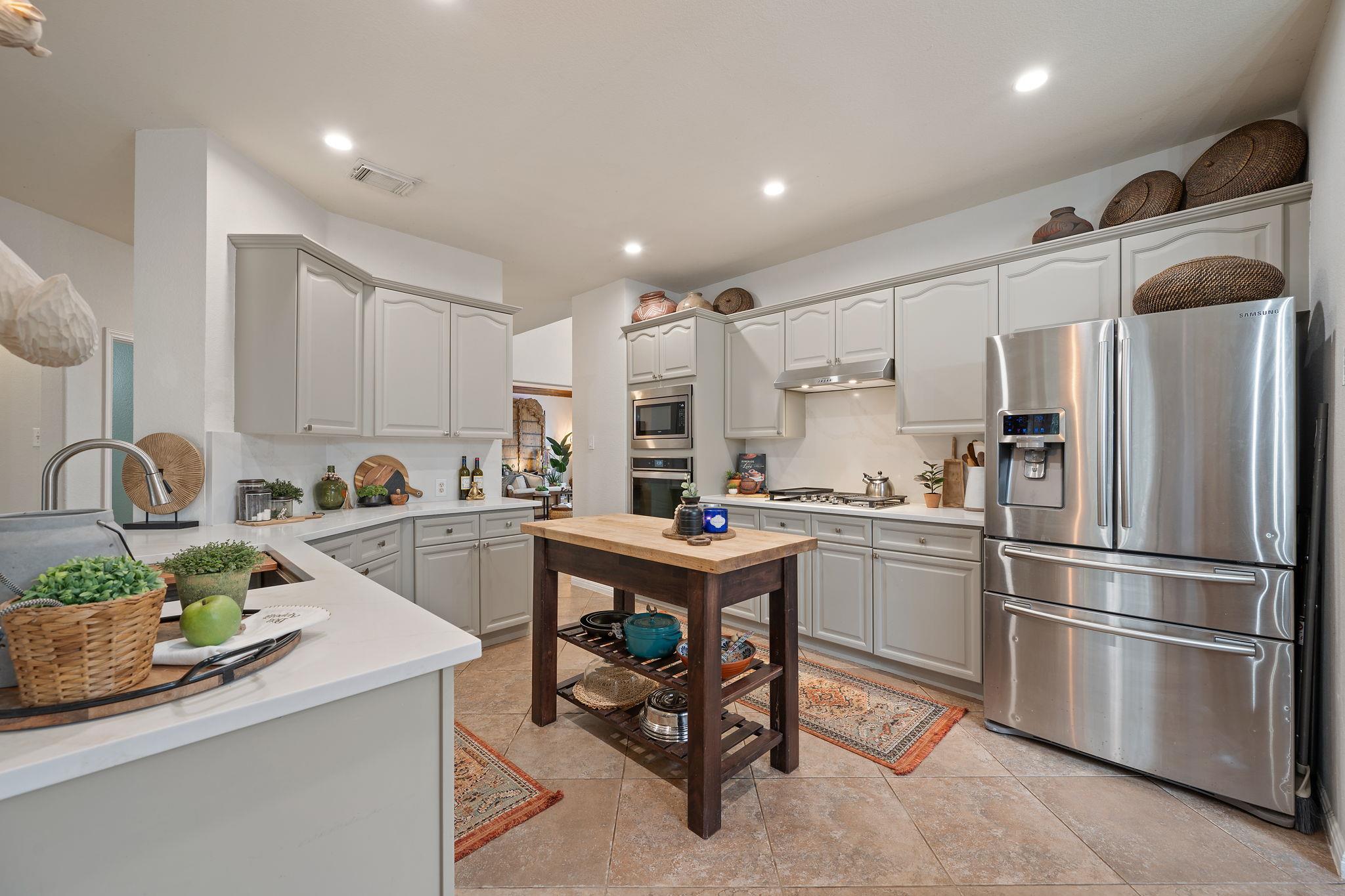 1224 Fall Creek LOOP