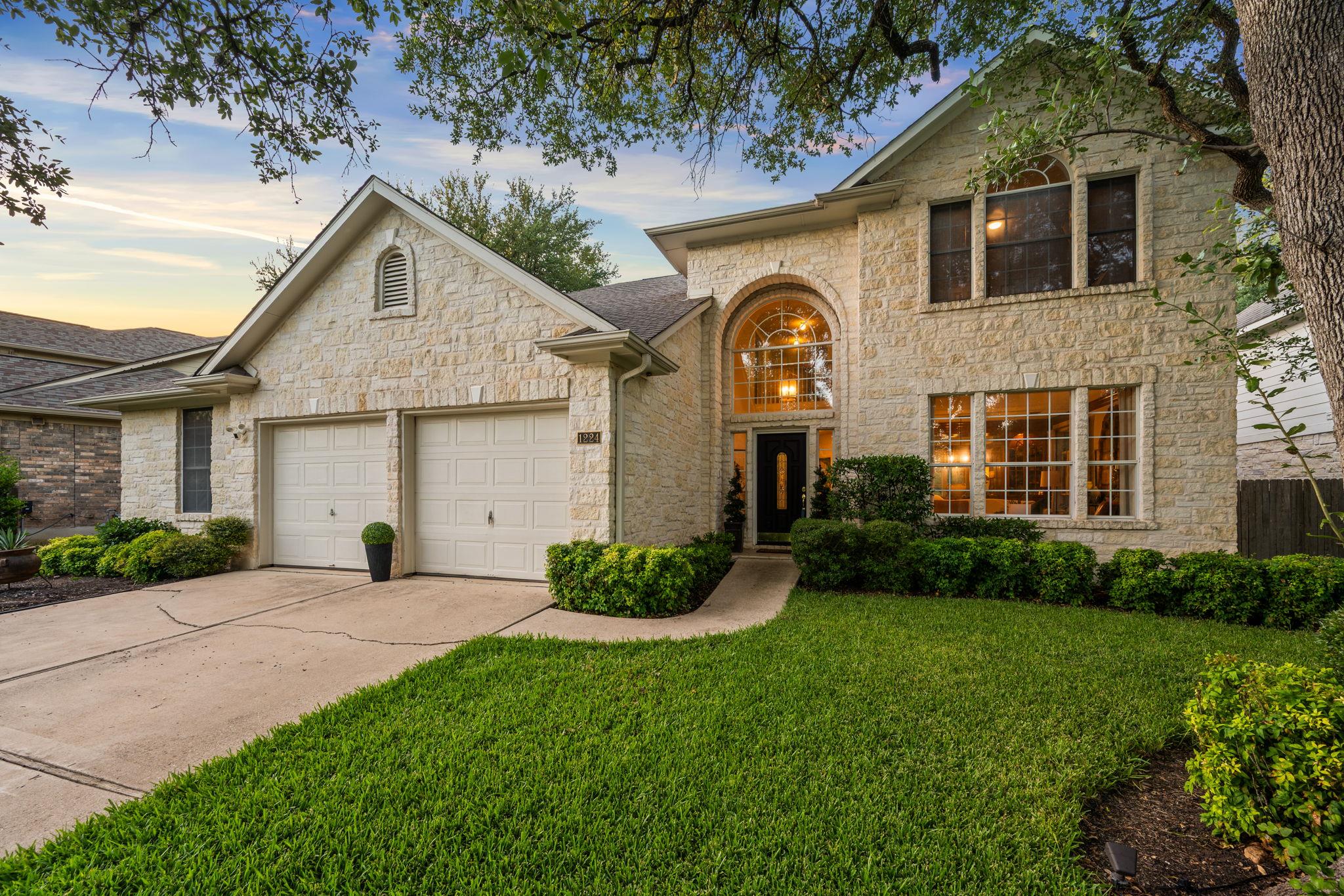 1224 Fall Creek LOOP