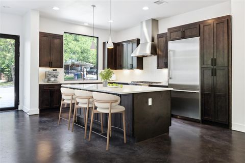 2309 La Casa DR B Austin TX 78704