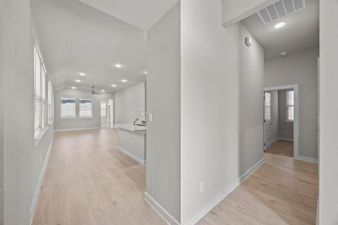 Tiny photo for 8012 Shining Flor RUN, Lago Vista, TX 78645 (MLS # 9218149)
