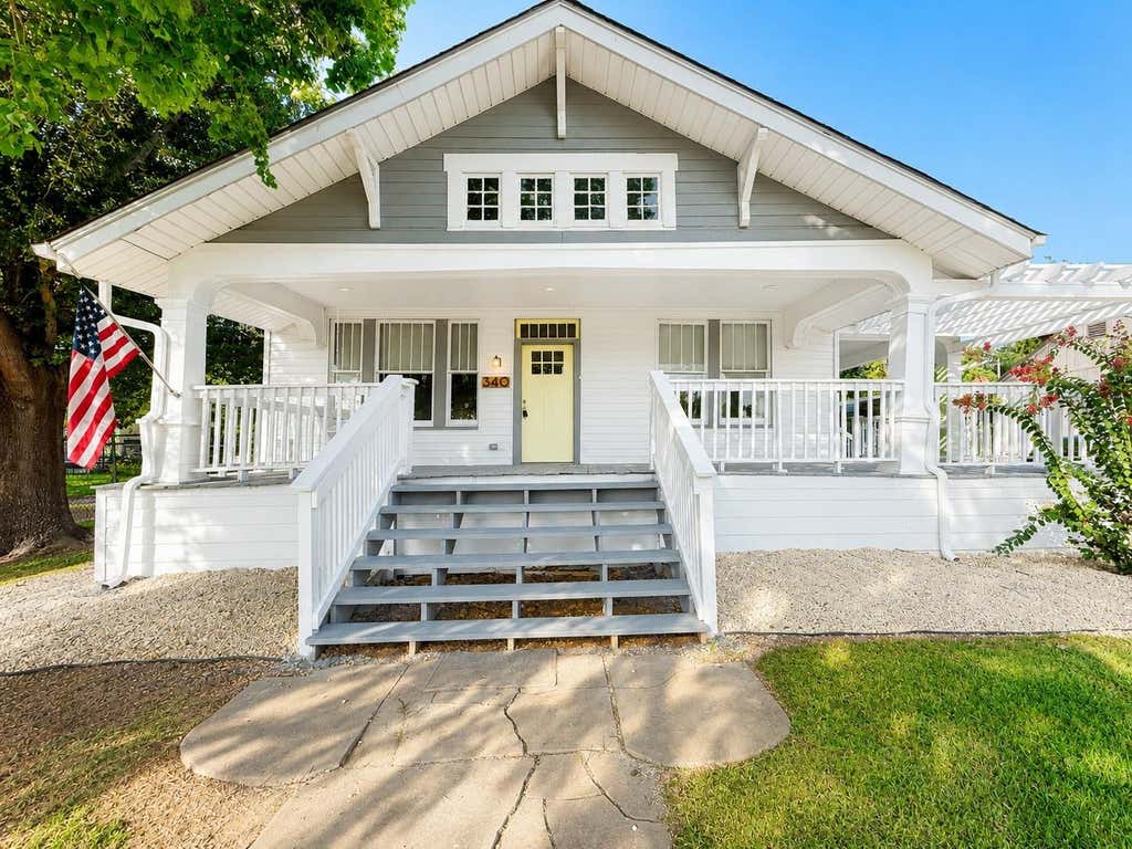 Photo of 340 Ackerman ST, Rockdale, TX 76567 (MLS # 4504901)