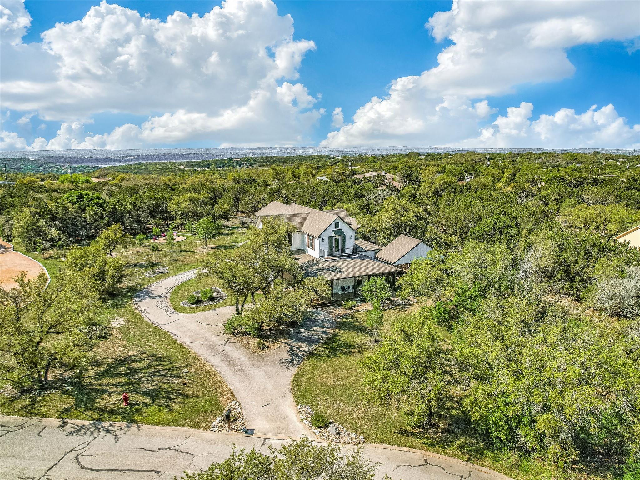 19904 Victoria Chase RD