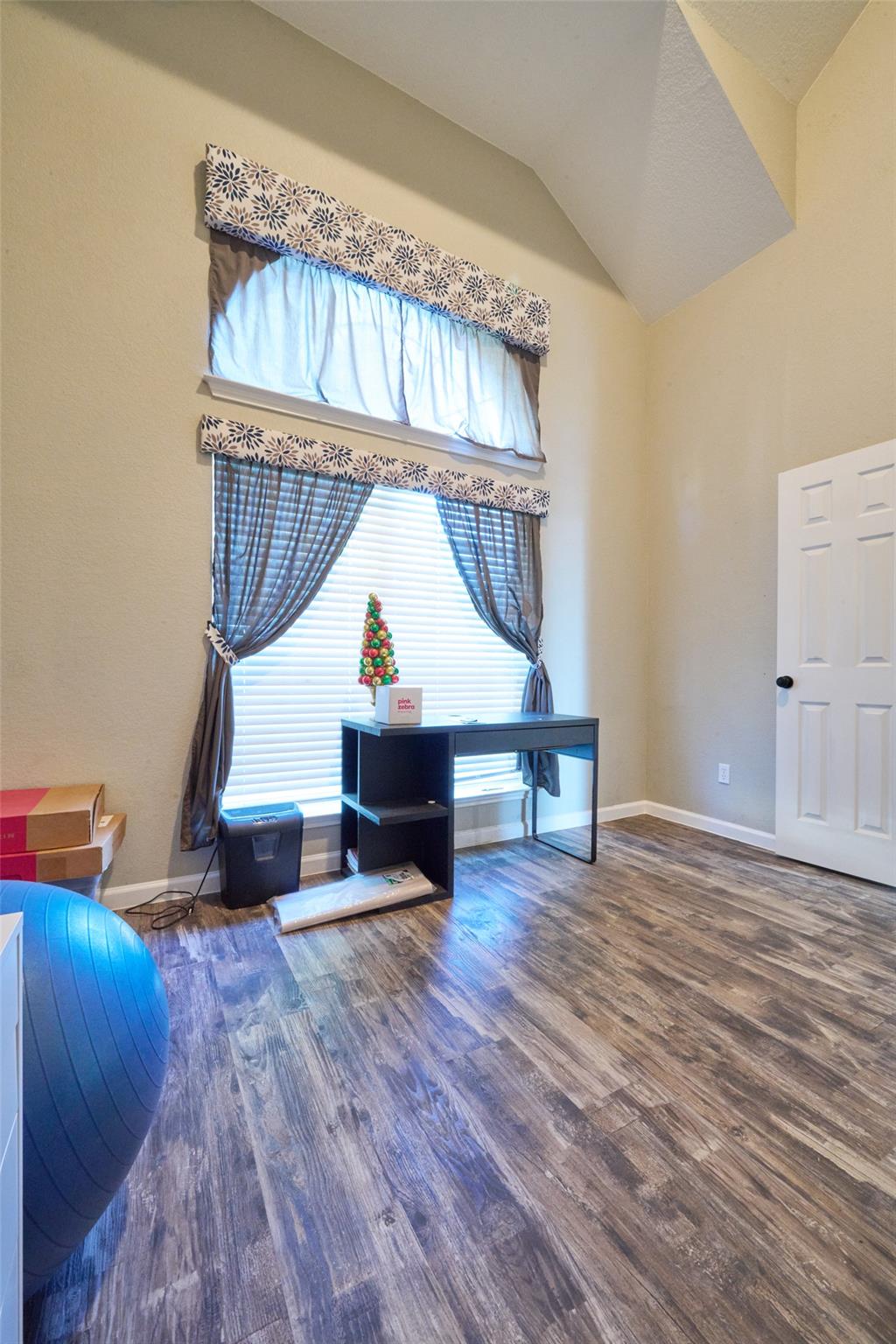 11620 Running Brush LN