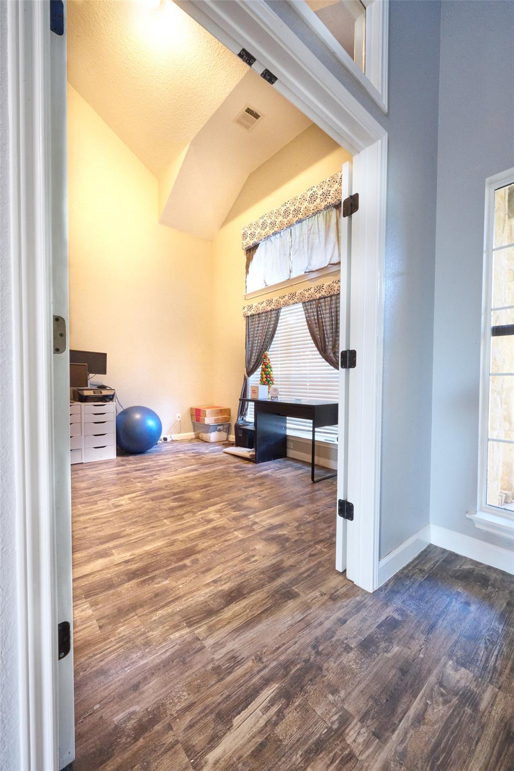 11620 Running Brush LN