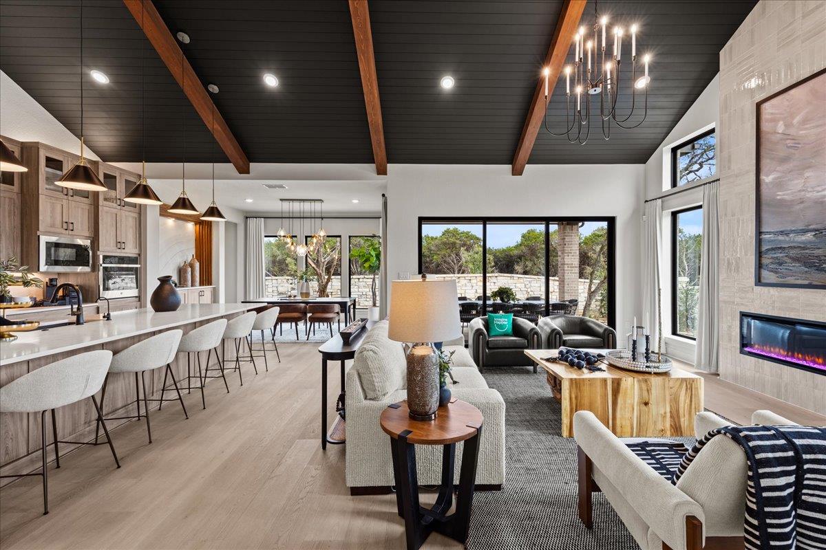216 Firethorn CV