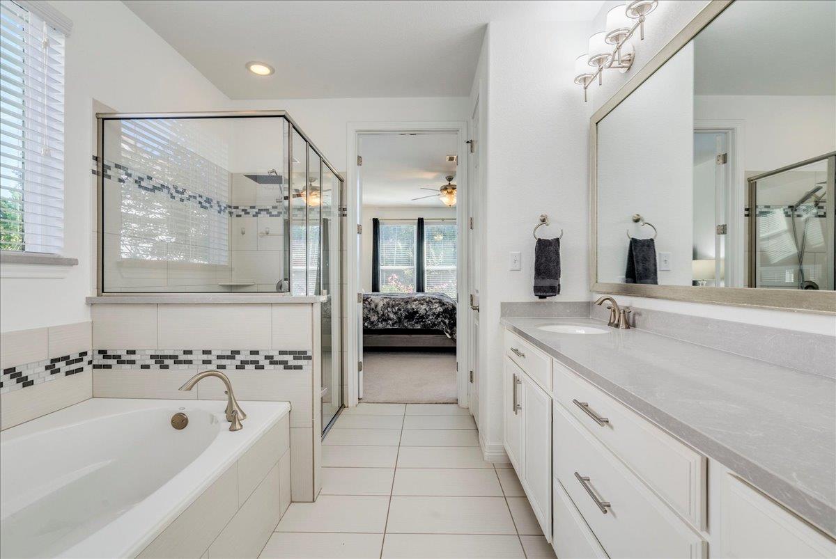 19619 Summit Glory TRL