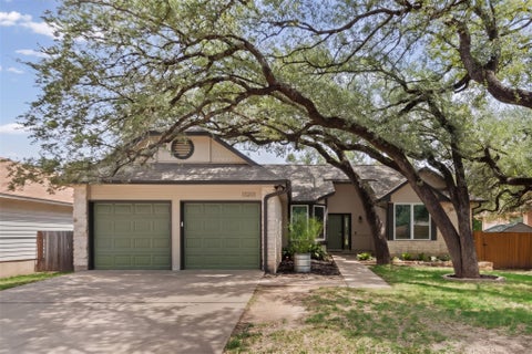 Photo of 13201 Briar Hollow DR, Austin, TX 78729 (MLS # 7422128)