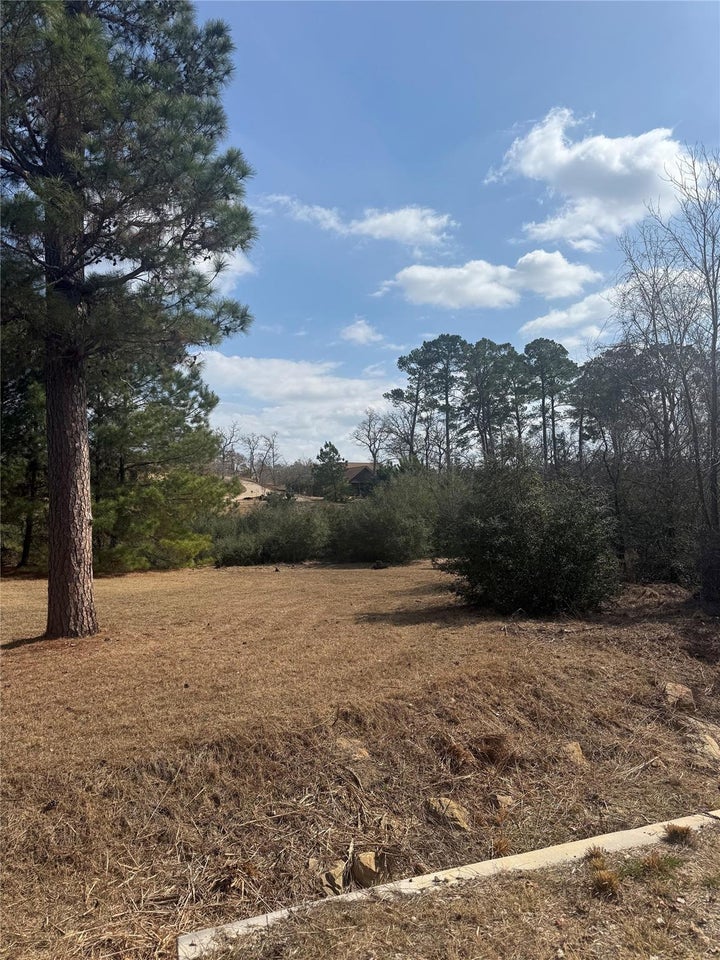Level ready to build lot