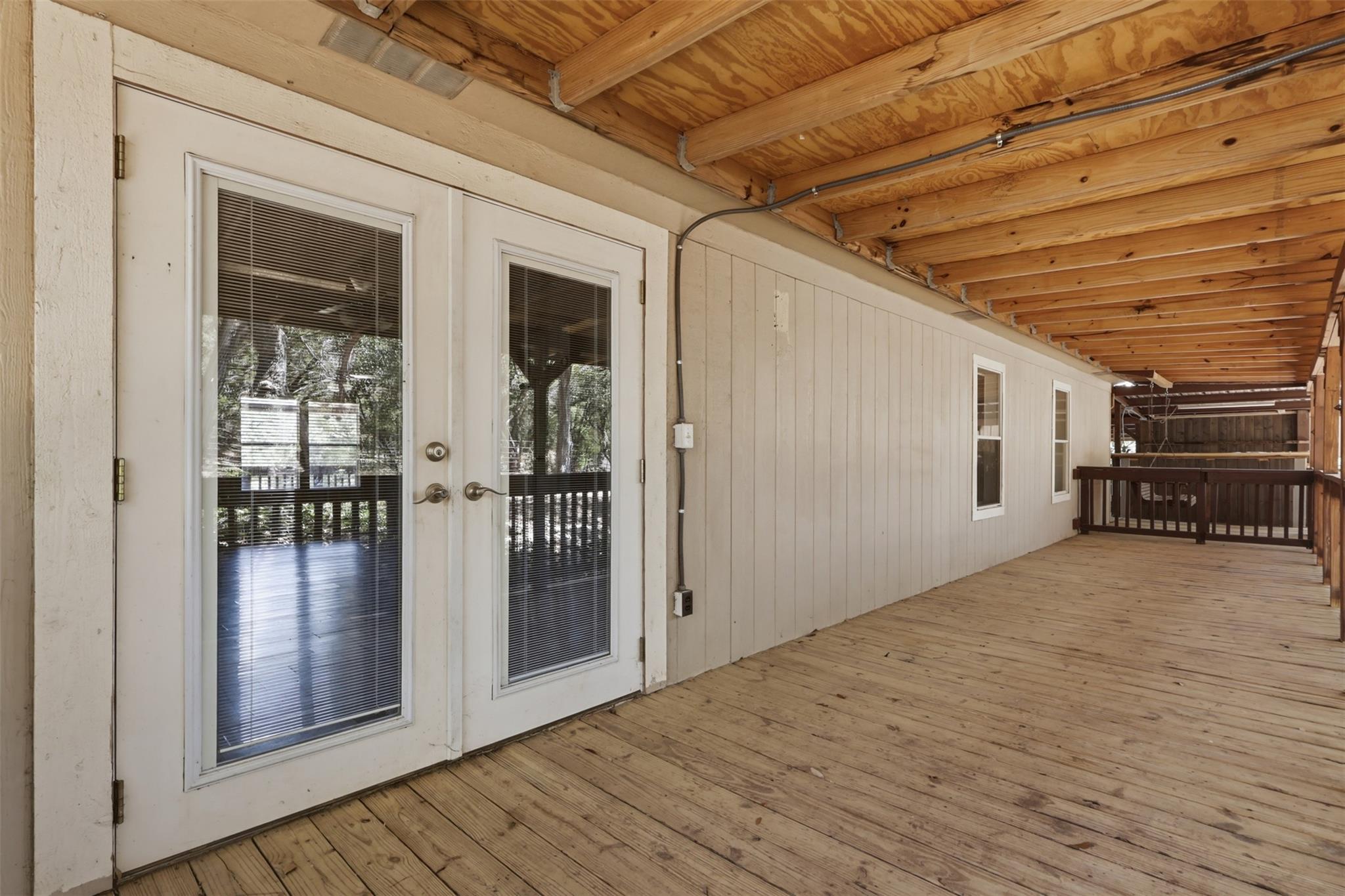 833 Nelson DR