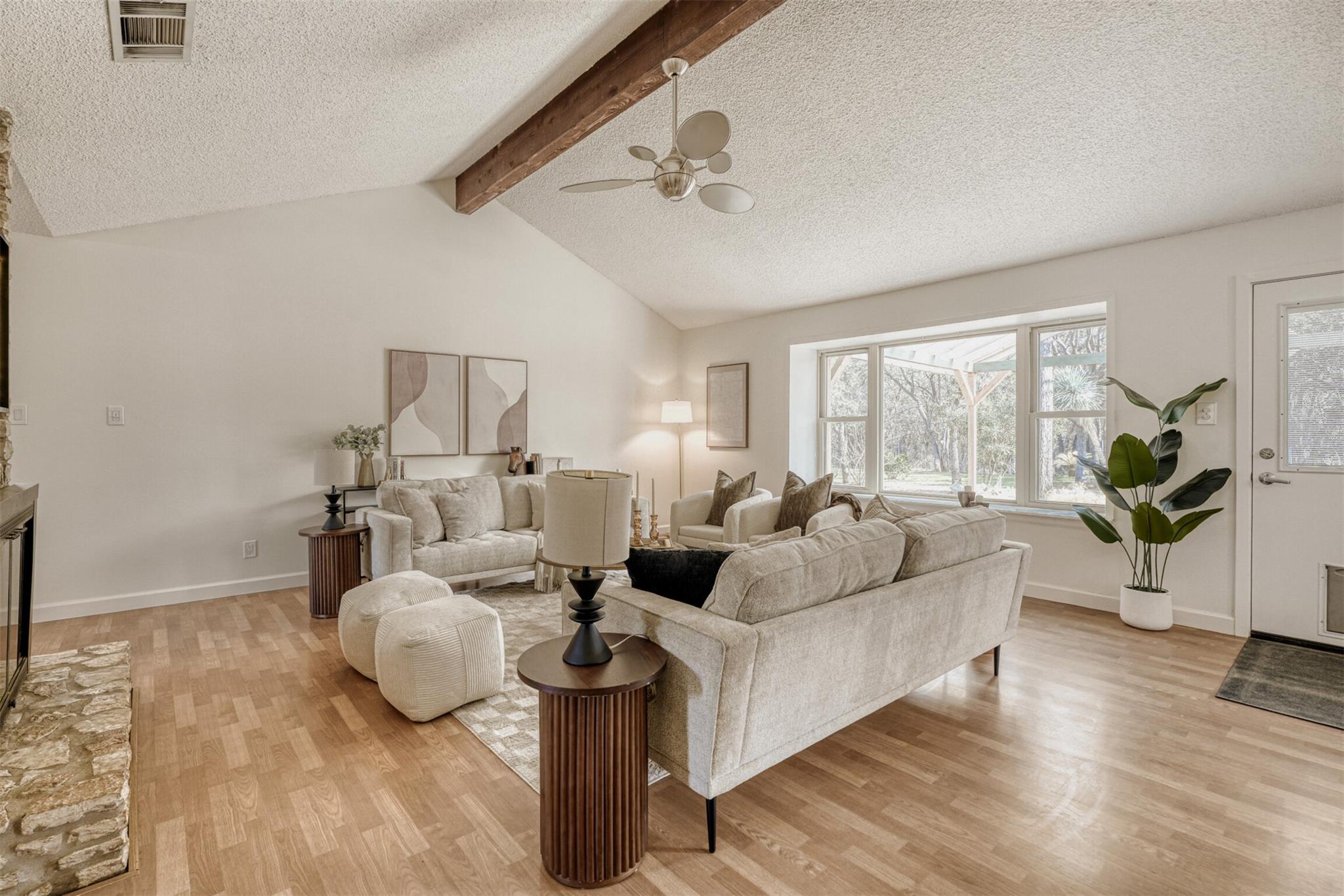 6701 Stage Coach TRL