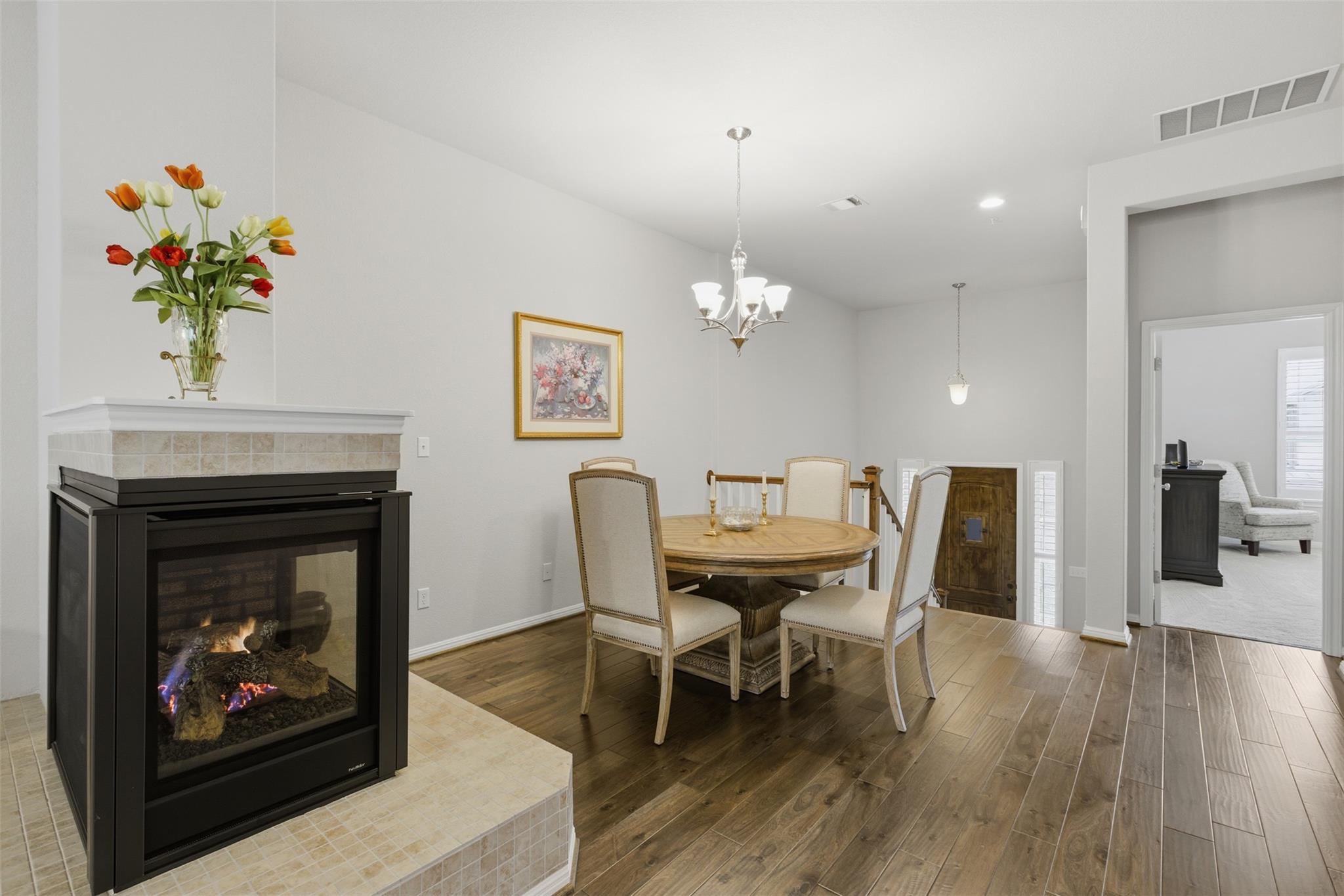 2930 Grand Oaks LOOP 2303