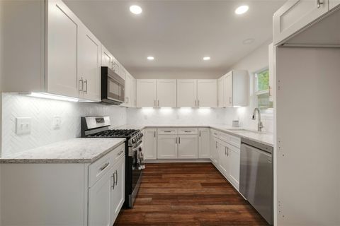 Tiny photo for 5401 Wellington DR, Austin, TX 78723 (MLS # 6681989)