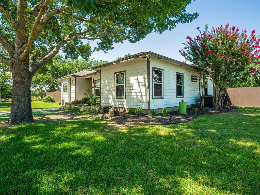 146 Meadow LN