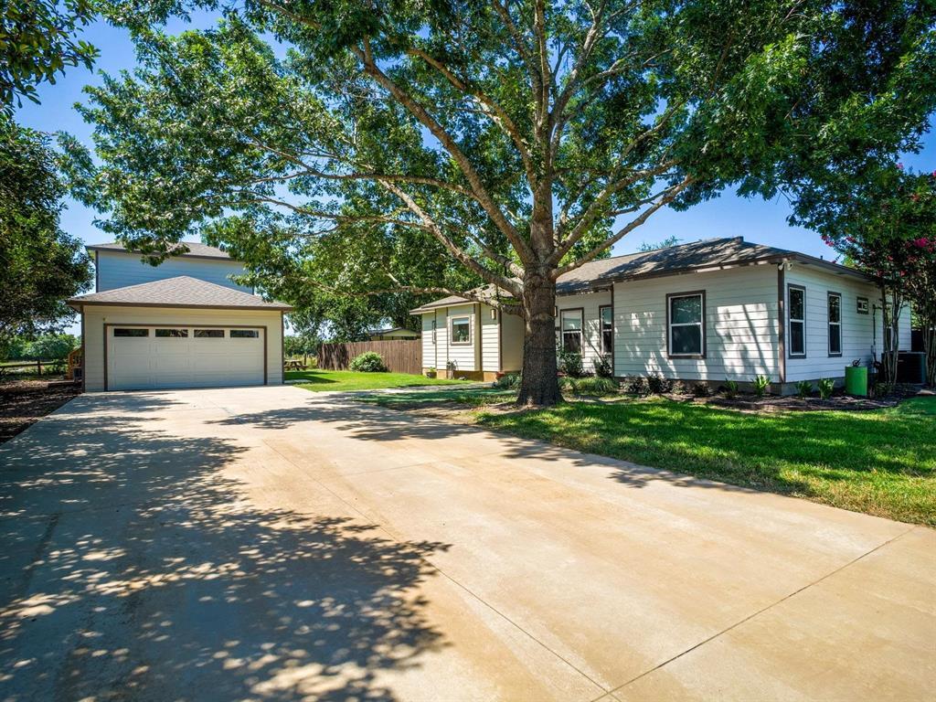 146 Meadow LN