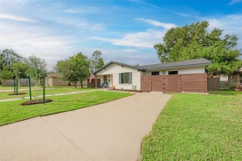 Tiny photo for 1607 Sweetbriar Ave, Austin, TX 78723 (MLS # 2242481)