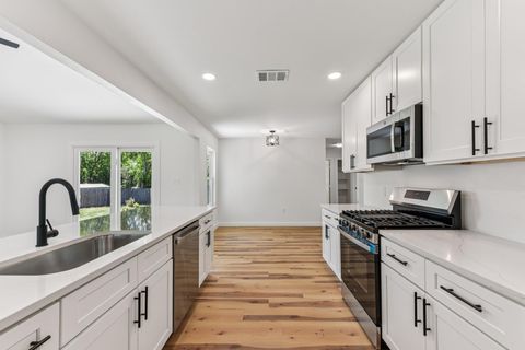 Tiny photo for 2938 Pecan Springs RD, Austin, TX 78723 (MLS # 6679060)