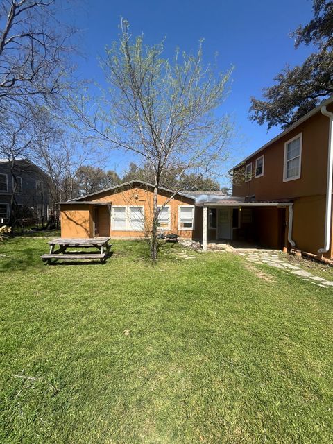 1609 Morgan LN D Austin TX 78704