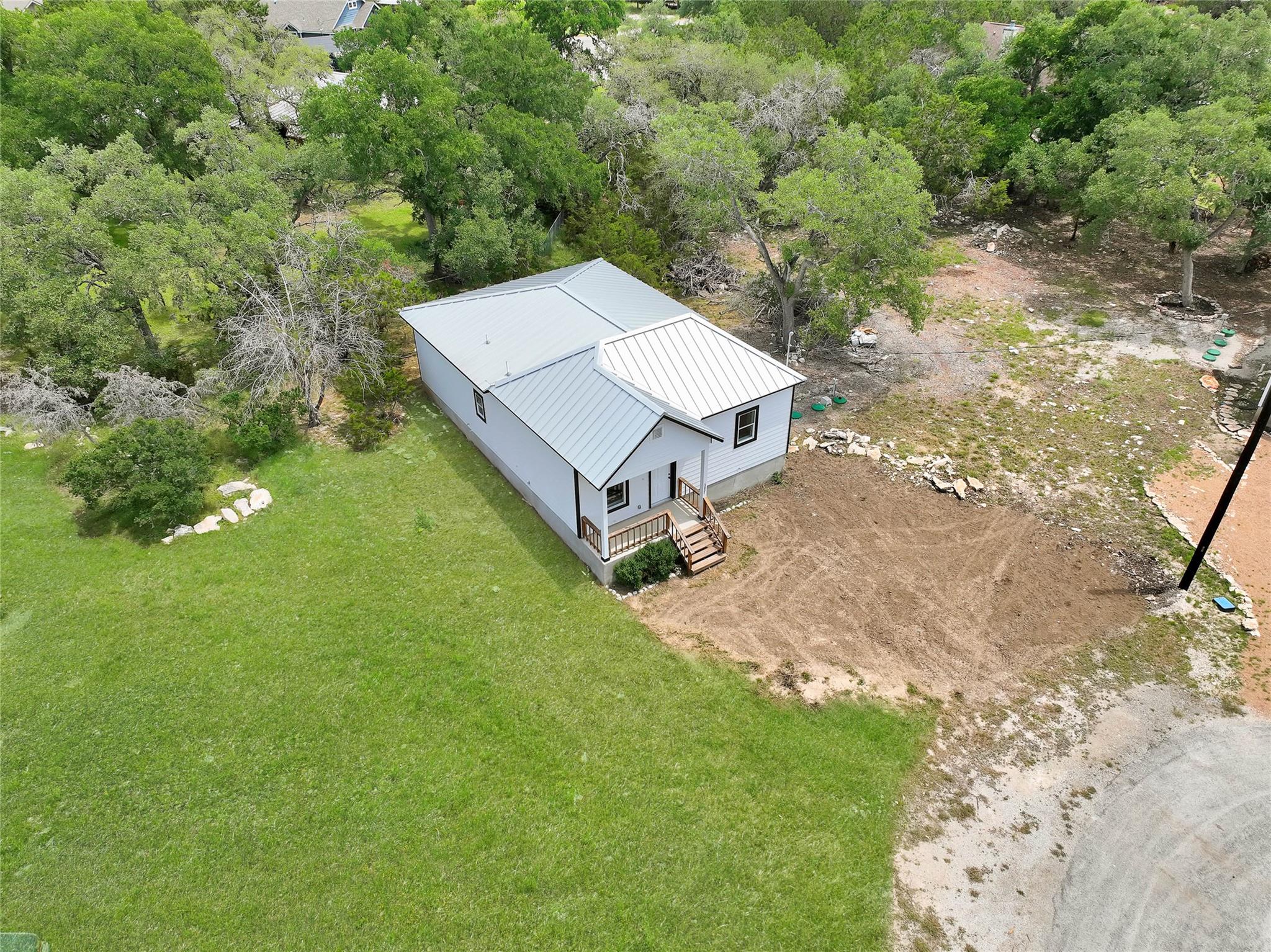 1637 Bob White DR