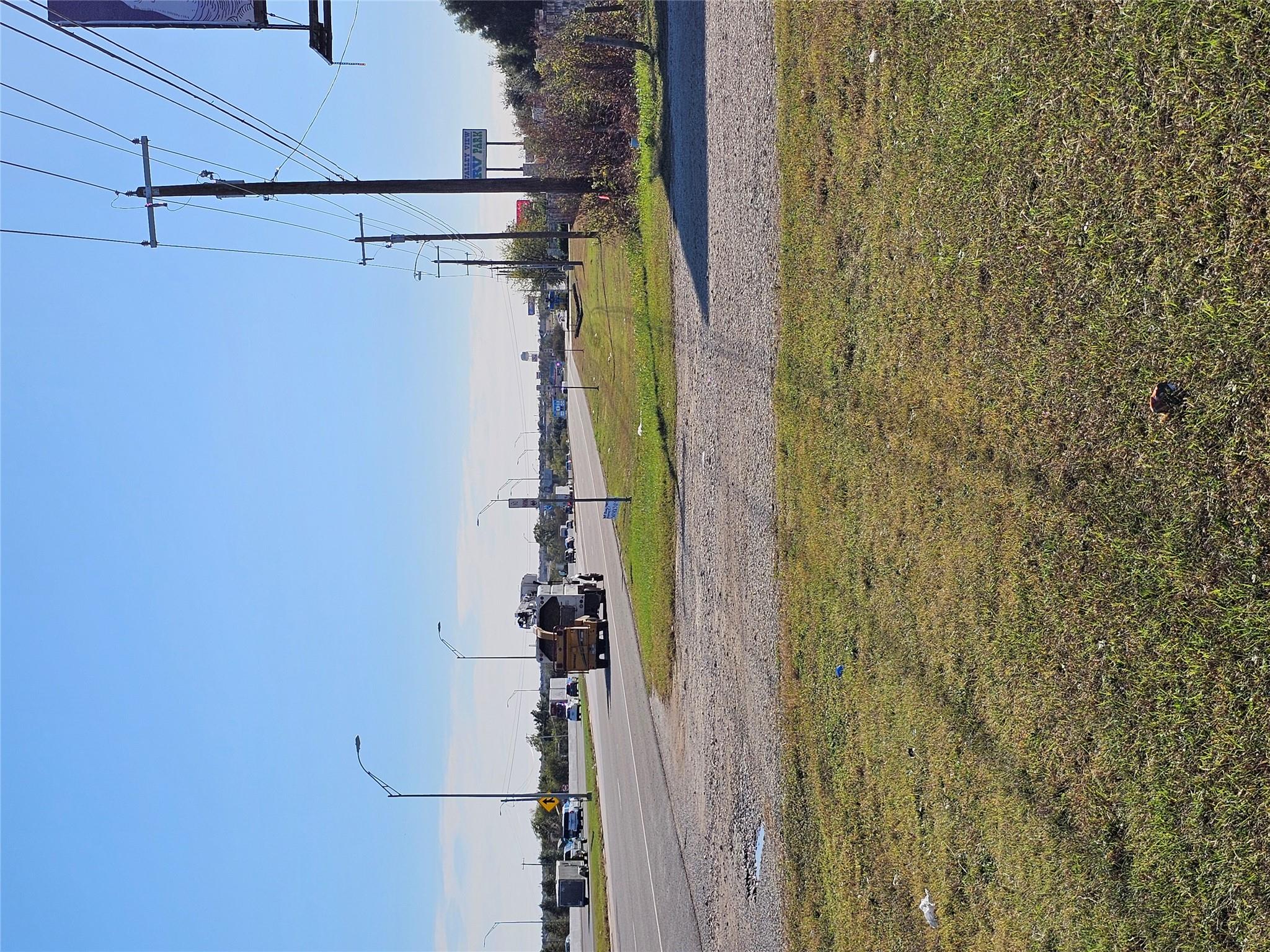 13615 N Interstate 35 Highway