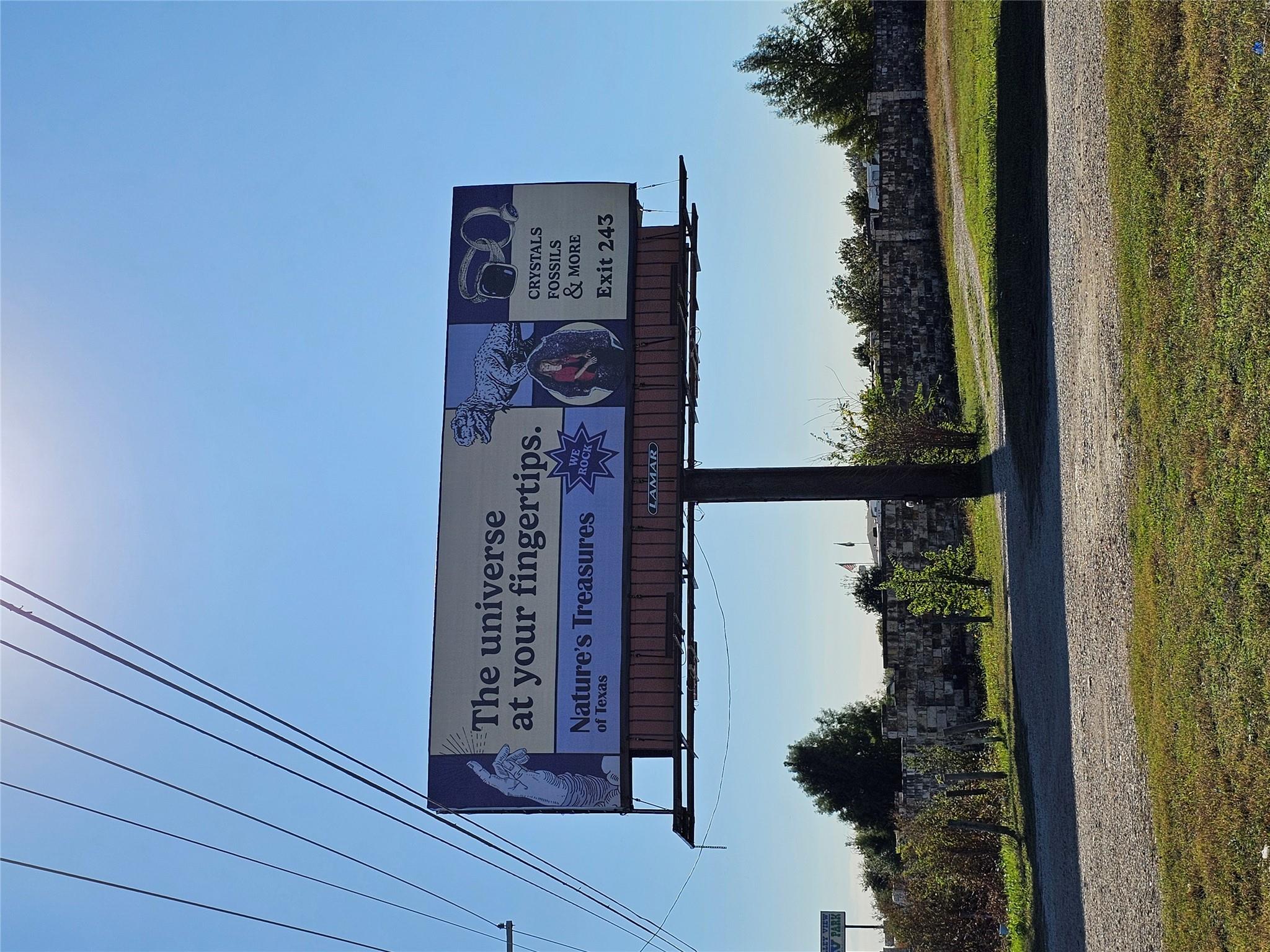 13615 N Interstate 35 Highway