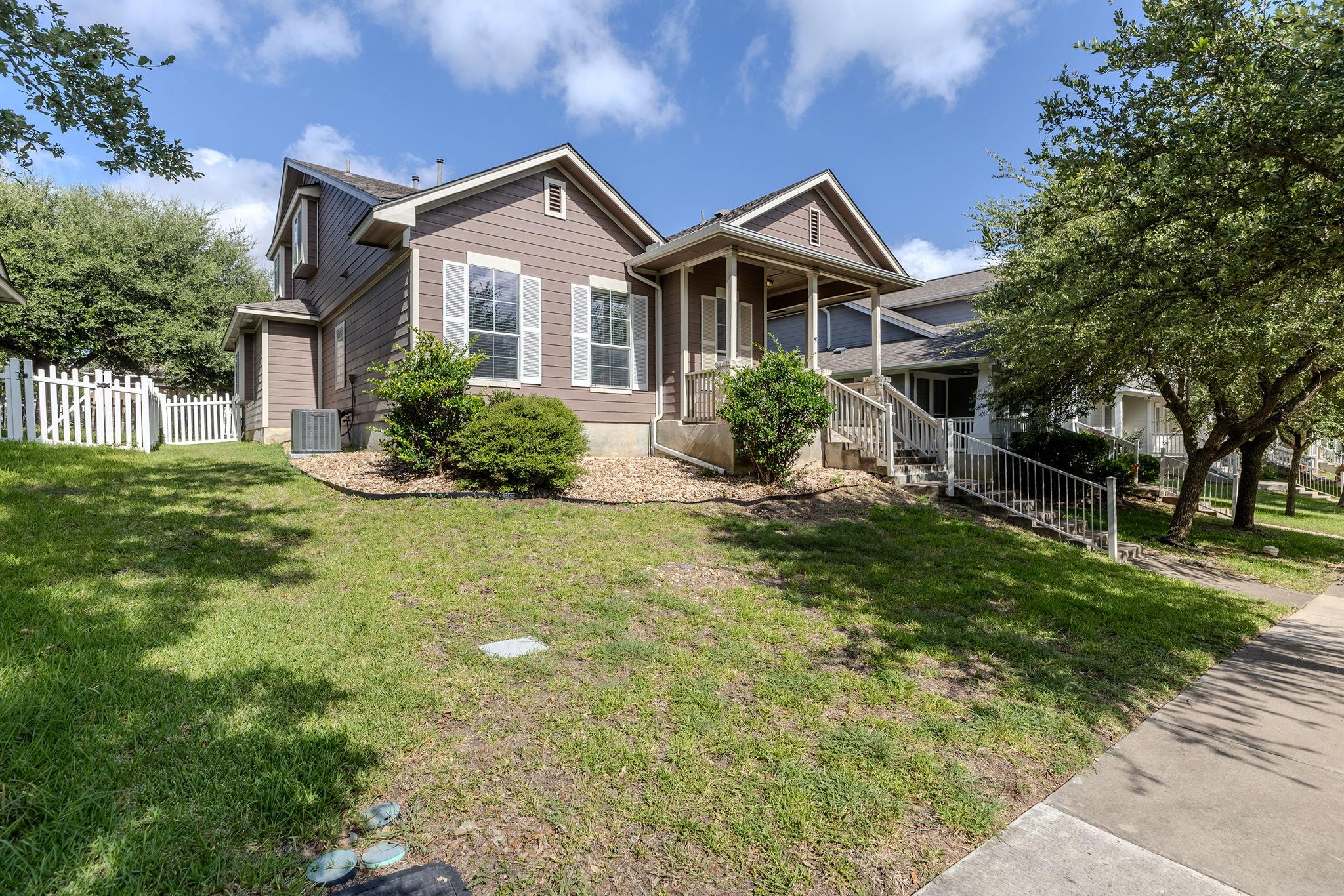 1012 Monadale TRL