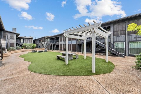 Photo of 909 Reinli ST #118, Austin, TX 78751 (MLS # 6446656)