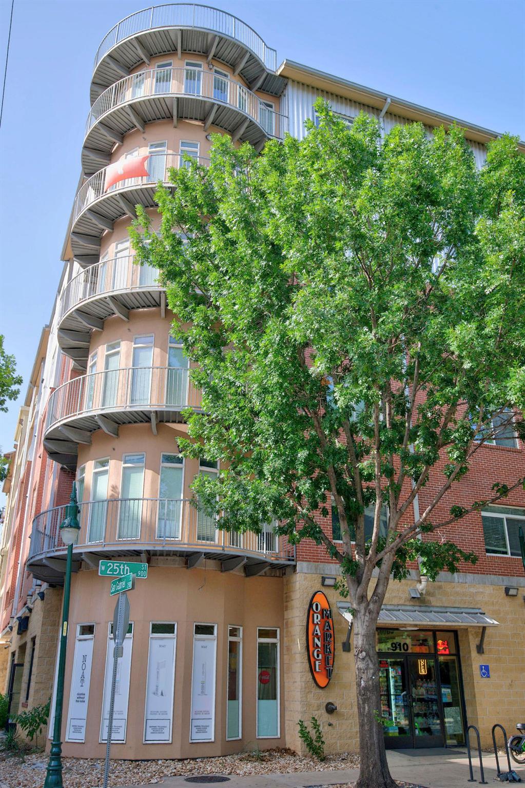 910 W 25th ST 406