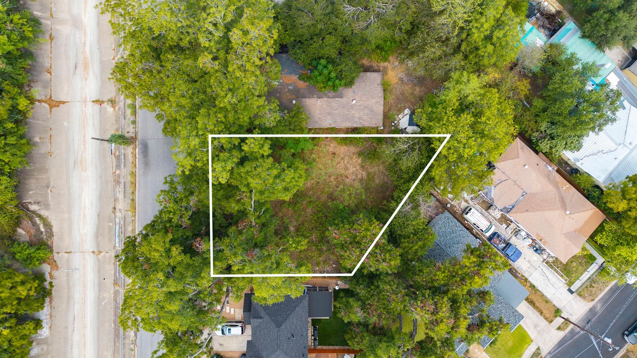 4910 Sara DR
