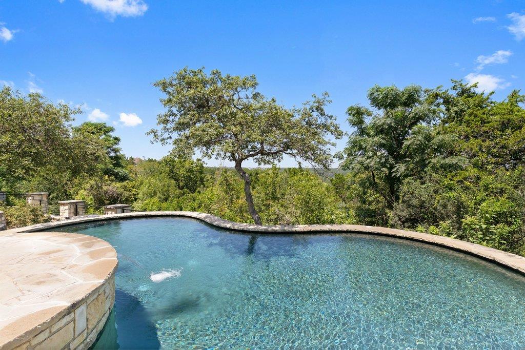 9218 Leaning Rock CIR