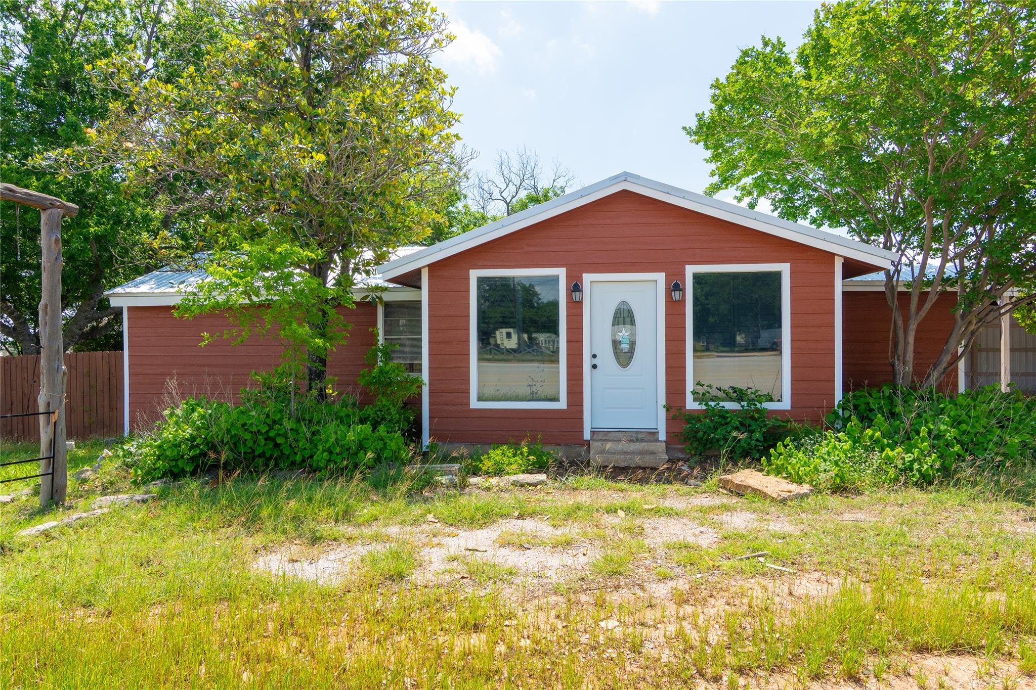 603 W Main ST