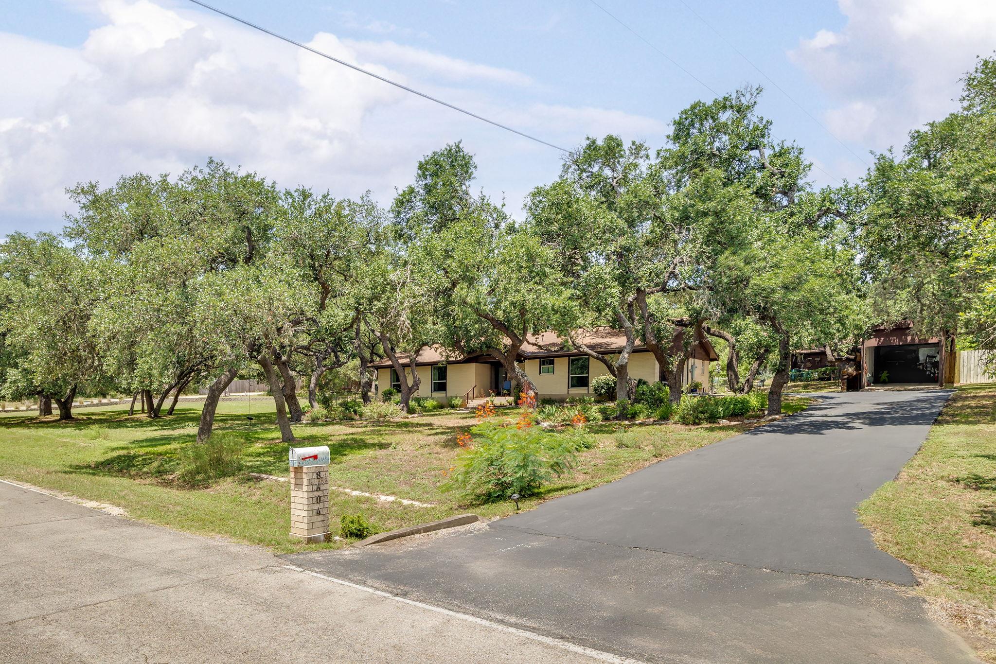 8604 Granada Hills DR