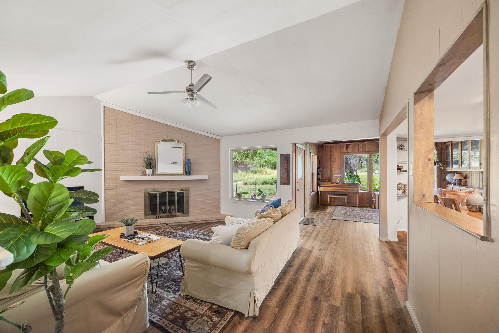 8604 Granada Hills DR