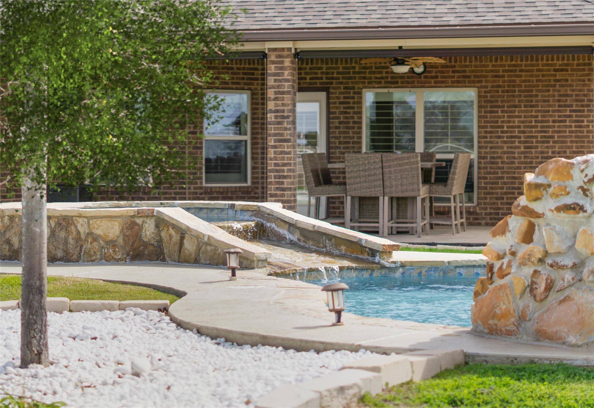 11010 La Paloma LOOP W